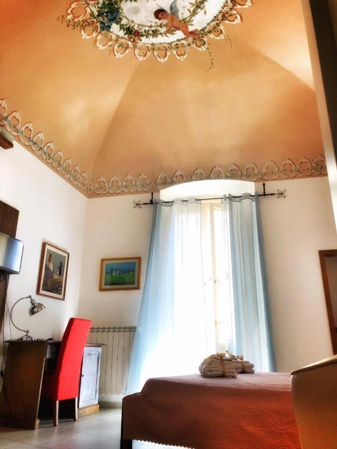 Bed and Breakfast Palazzo Salia Лечче Экстерьер фото